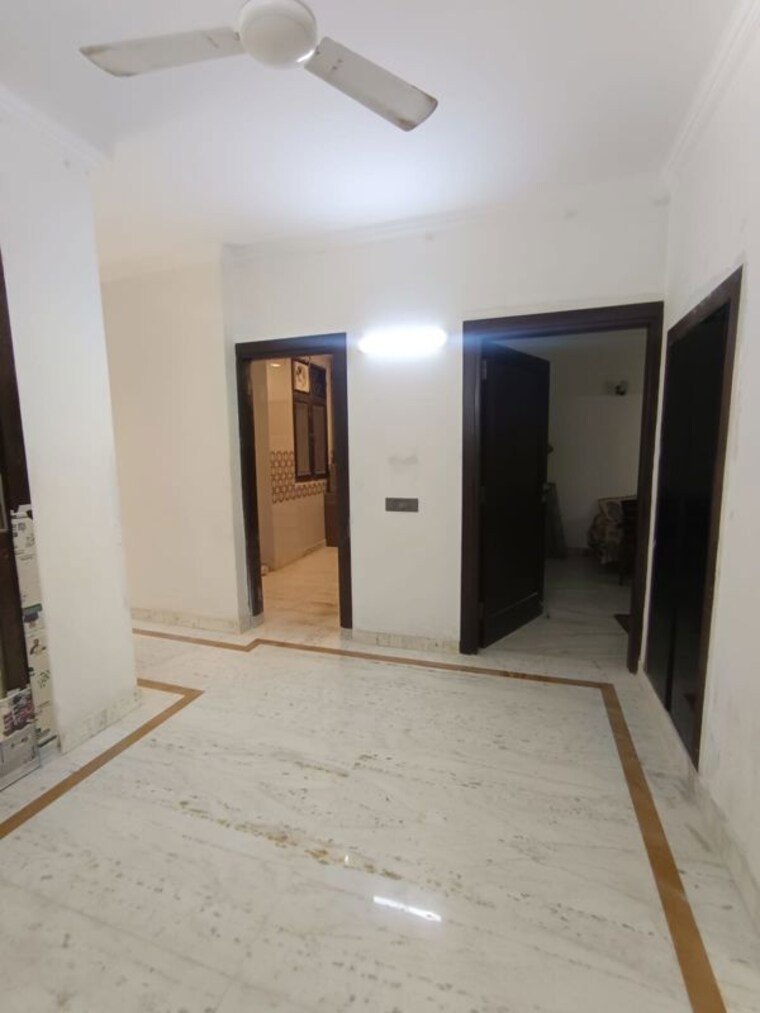 Room, gulmohar park 3 Bedroom 1800 Sq.Ft. Builder Floor In Gulmohar Park Delhi 10657045