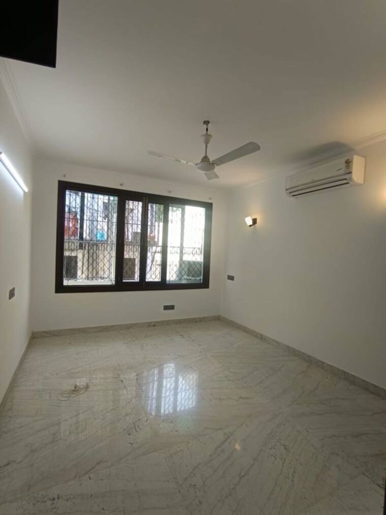 Room, gulmohar park 3 Bedroom 1800 Sq.Ft. Builder Floor In Gulmohar Park Delhi 10657045