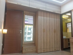 Room in 3 BHK Apartment at Kabra Centroid, Santacruz East – for Rent