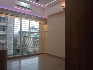 Room in 3 BHK Apartment at Kabra Centroid, Santacruz East – for Rent