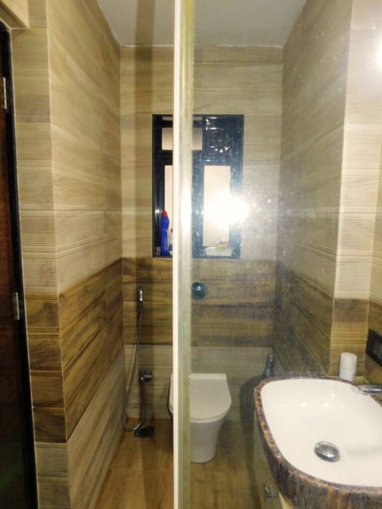 Bathroom, rna-heights 2 Bedroom 1000 Sq.Ft. Apartment In Andheri East Mumbai 10657057