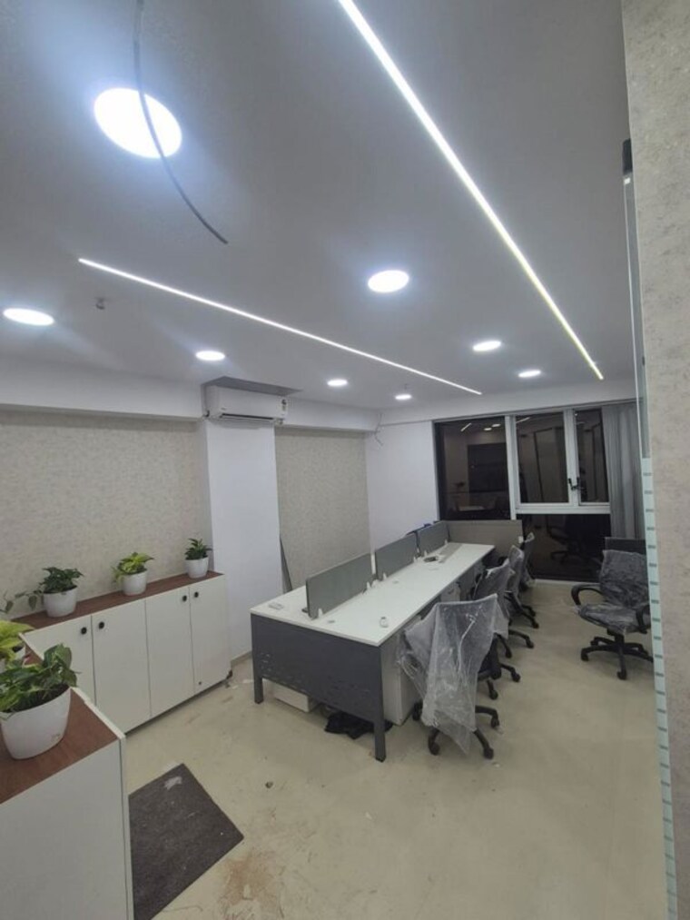 Team Area, skyblu-72-corp Commercial Office Space 520 Sq.Ft. In Sakinaka Mumbai 10657040