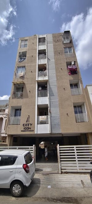  Apartment For Sale in Sri Nath Society