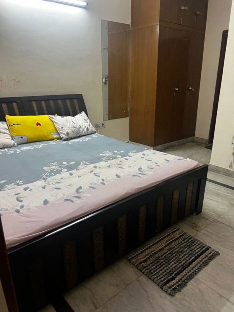 Bedroom, sector 45 1.5 Bedroom 936 Sq.Ft. Builder Floor In Sector 45 Gurgaon 10657142