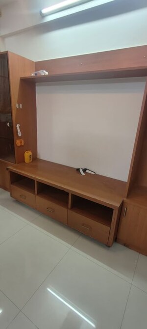 Hall in 2 BHK Apartment at Rajveer Palace II, Pimple Saudagar – for Rent