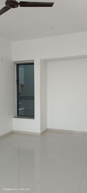 2 BHK Apartment For Rent in Tata Serein, Pokhran Road No Two