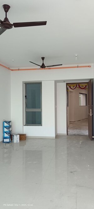 Room in 2 BHK Apartment at Tata Serein, Pokhran Road No Two – for Rent