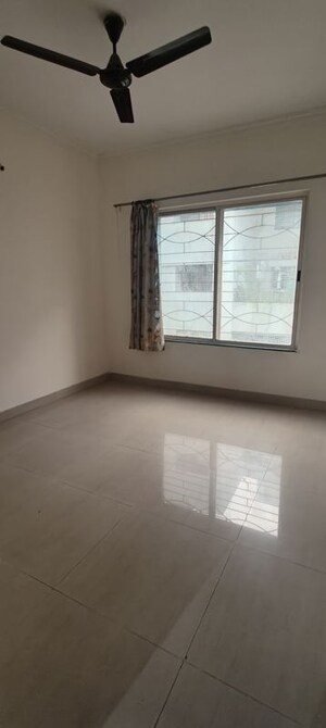 Room in 2 BHK Apartment at Sai Orchards Apartment, Pimple Saudagar – for Rent