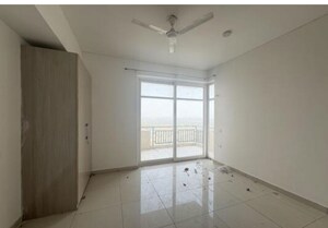 Room in 2 BHK Apartment at SS The Leaf, Sector 85 – for Rent