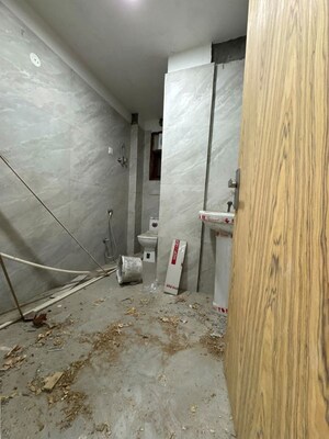 Bathroom in 1 BHK Apartment at Palm Residency Chhatarpur, Chattarpur – for Rent