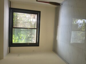 Room in 2 BHK Apartment at Srishti Complex, Mira Road East – for Rent