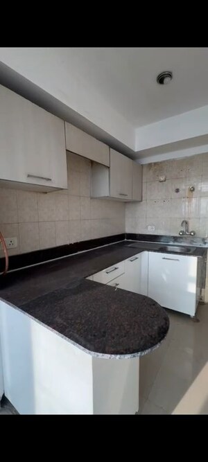 Kitchen in 3.5 BHK Apartment at Jaypee Green Pavillion Heights, Sector 128 – for Rent