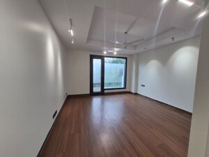 Room in 4 BHK Builder Floor at Safdarjung Enclave – for Rent