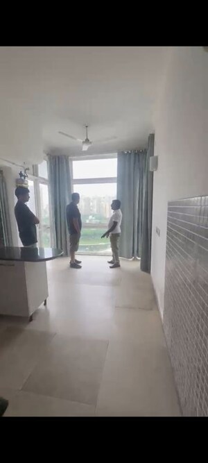 Building Lobby in 3.5 BHK Apartment at Jaypee Greens Pavilion Court Royale, Jaypee Greens – for Rent