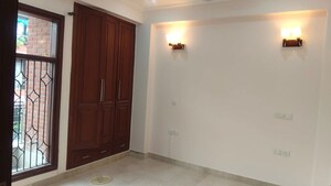 Room in 3 BHK Builder Floor at Greater Kailash I – for Rent