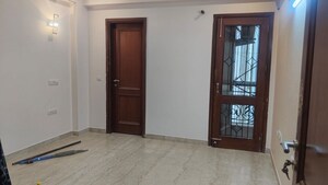 Room in 3 BHK Builder Floor at Greater Kailash I – for Rent
