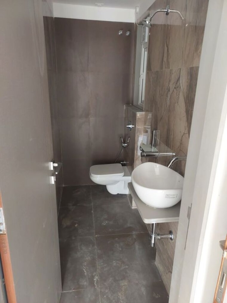 Bathroom, gurukrupa-param 1 Bedroom 400 Sq.Ft. Apartment In Vikhroli East Mumbai 10657412