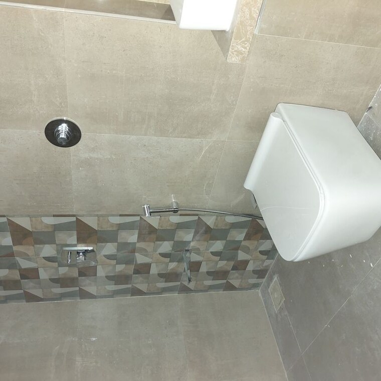 Bathroom, group-satellite-elegance 1 Bedroom 427 Sq.Ft. Apartment In Goregaon East Mumbai 10657415