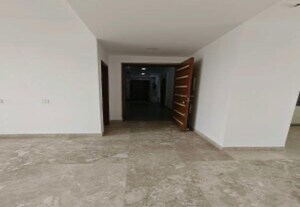 Room in 4 BHK Apartment at SS The Leaf, Sector 85 – for Rent