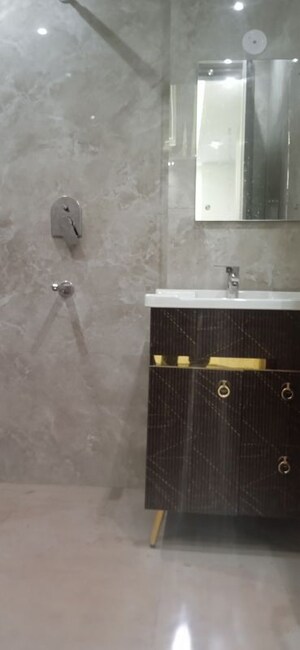 Furnished Amenities in 3 BHK Builder Floor at Palam – for Sale