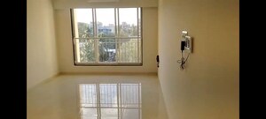 Room in 3 BHK Apartment at Kolte Patil Alora, Santacruz East – for Rent