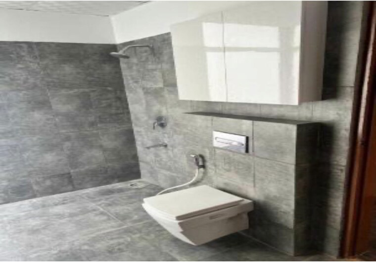 Bathroom, ss-the-leaf 3 Bedroom 2408 Sq.Ft. Apartment In Sector 85 Gurgaon 10657441