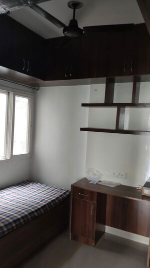 Room in 2.5 BHK Apartment at Aims Golf Avenue I, Sector 75 – for Rent
