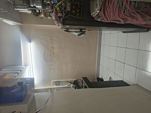 Furnished Amenities in 1 BHK Apartment at Kurla West – for Rent