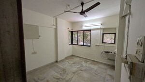 Room in 4 BHK Apartment at Viceroy Prive, Kandivali East – for Sale