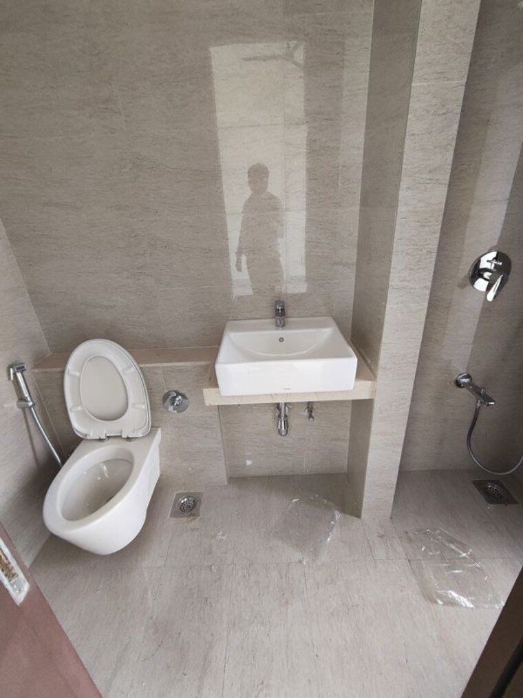 Bathroom, sheth-auris-serenity-tower-3 2 Bedroom 805 Sq.Ft. Apartment In Malad West Mumbai 10657467