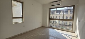 Room in 4 BHK Apartment at Godrej RKS, Chembur – for Rent