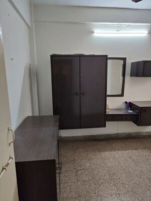 Furnished Amenities in 1 RK Apartment at Nehru Nagar – for Rent