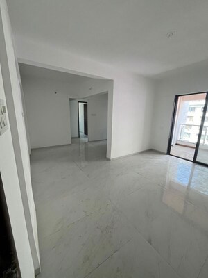 Room in 2 BHK Apartment at S R Swasthi, Balewadi – for Rent
