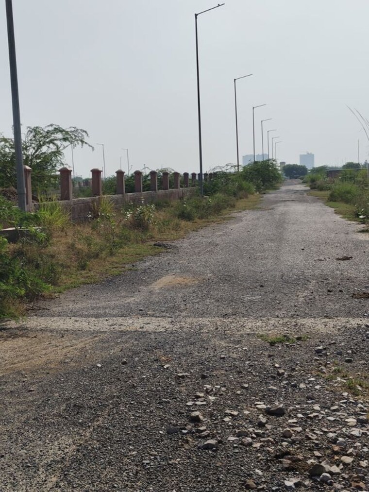 undefined, sector 18 yamuna expressway  12 Sq.Mt. Plot In Sector 18 Yamuna Expressway Greater Noida 10657500