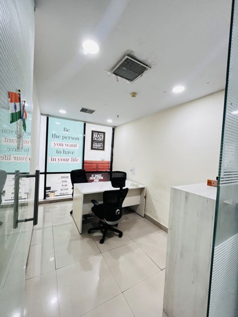 Team Area, levana-cyber-heights Commercial Office Space 3780 Sq.Ft. In Vibhuti Khand Lucknow 10657509