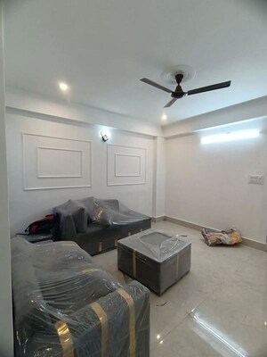 Team Area in 1 BHK Builder Floor at Saket – for Rent