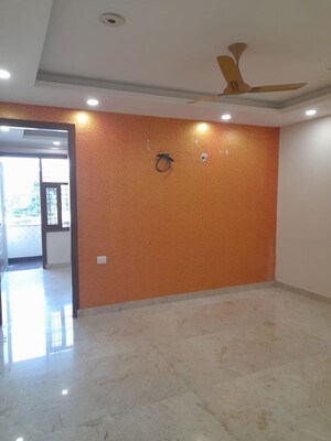 Room in 2 BHK Builder Floor at Malviya Nagar – for Rent