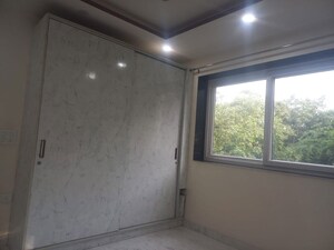 Room in 3 BHK Builder Floor at Shivalik Colony – for Rent