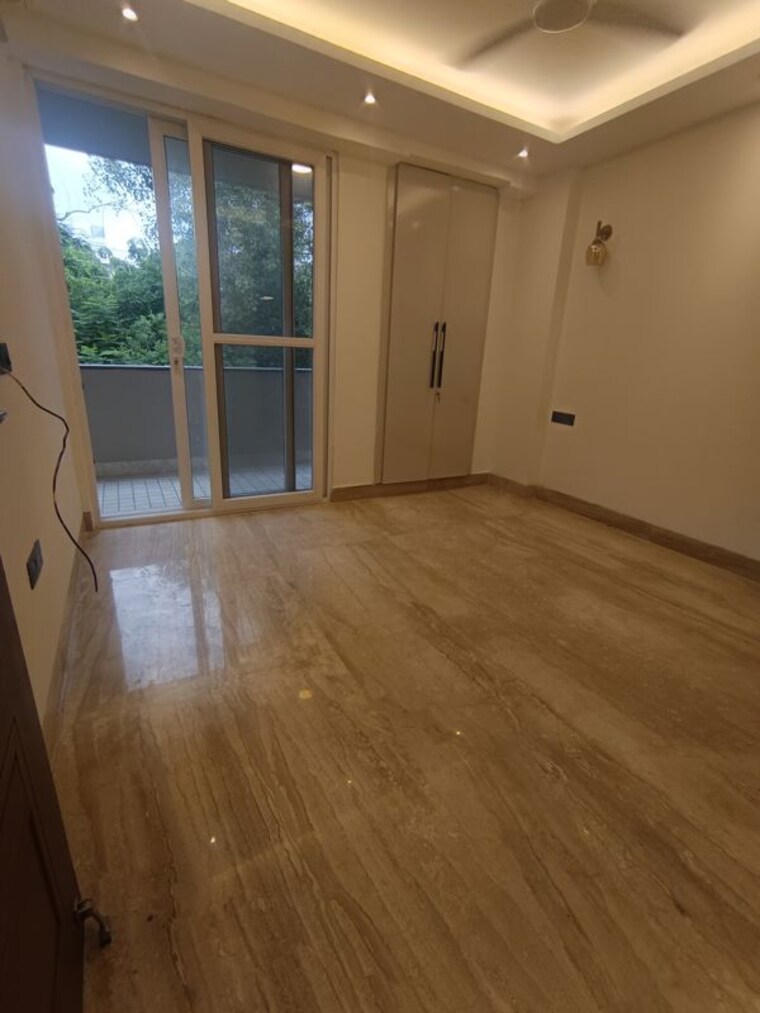 Room, shivalik colony 3 Bedroom 200 Sq.Yd. Builder Floor In Shivalik Colony Delhi 10657517