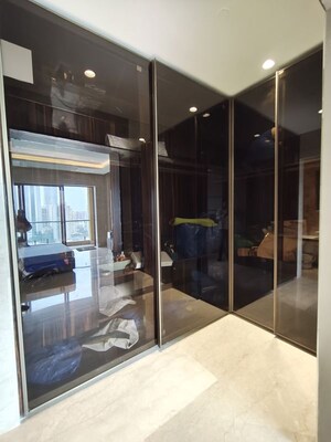  2 BHK Apartment at Sunteck Signia High, Borivali East – for Sale