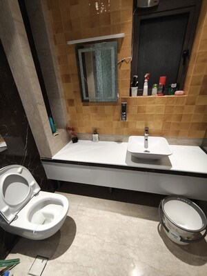 Bathroom in 2 BHK Apartment at Sunteck Signia High, Borivali East – for Sale