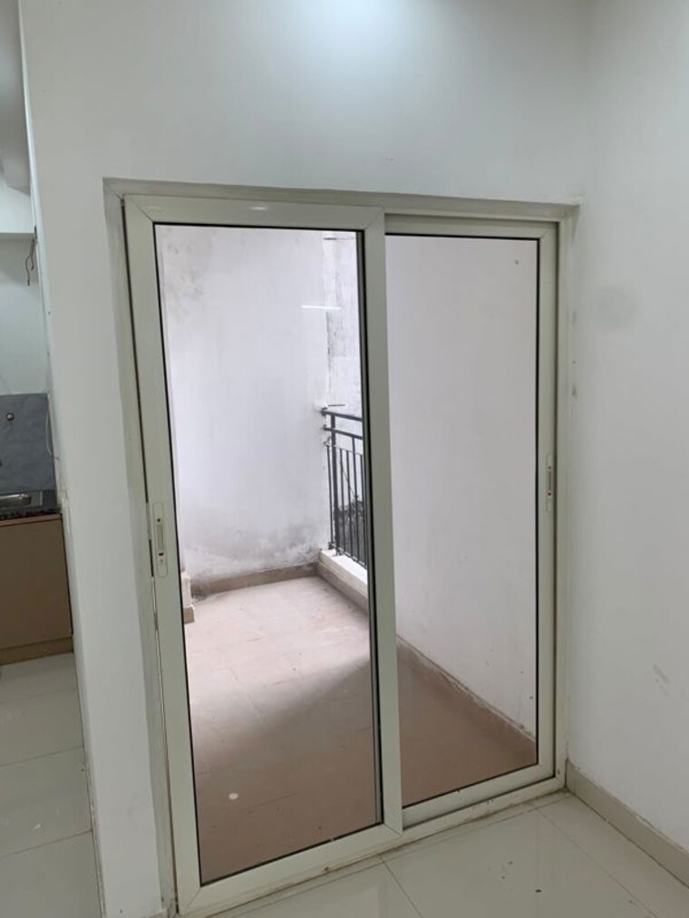 Other, amrapali-verona-heights-phase-ii 2 Bedroom 975 Sq.Ft. Apartment In Amrapali Leisure Valley Greater Noida 10657578