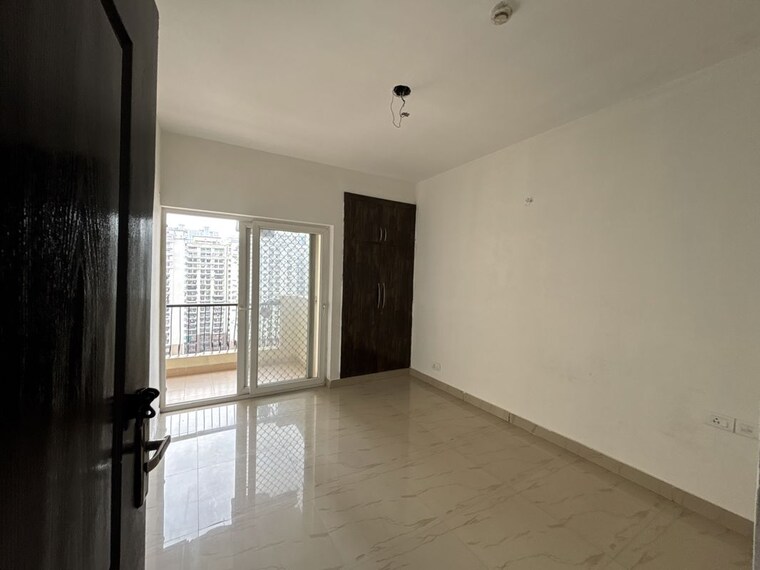 Room, nimbus-the-hyde-park 3 Bedroom 1320 Sq.Ft. Apartment In Sector 78 Noida 10657128