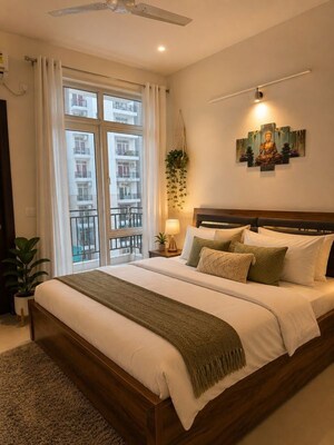 Bedroom in 3 BHK Apartment at Omaxe R2, Gomti Nagar – for Rent