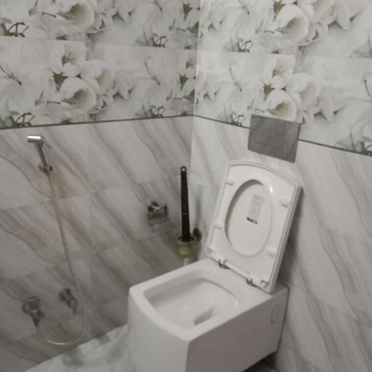 Bathroom, vineet khand 2 Bedroom 1365 Sq.Ft. Independent House In Vineet Khand Lucknow 10657606