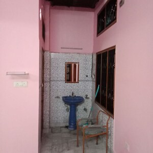 Furnished Amenities in 2 BHK Independent House at Vineet Khand – for Rent