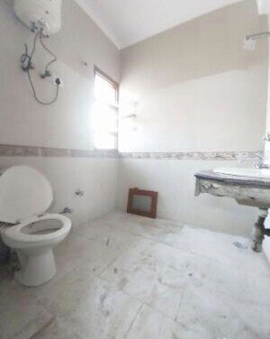 Bathroom in 3 BHK Builder Floor at ROF Normanton Park, Sohna Sector 36 – for Sale