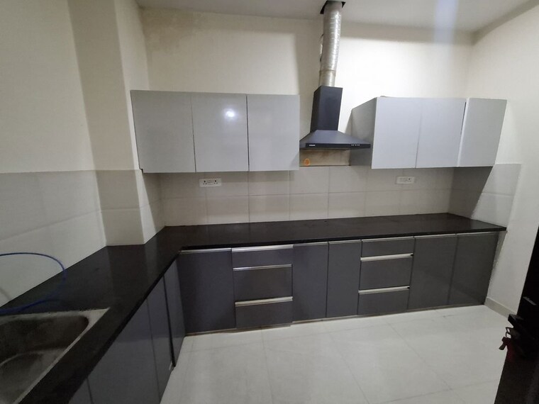 Kitchen, omaxe-r2 3.5 Bedroom 1955 Sq.Ft. Apartment In Gomti Nagar Lucknow 10657616