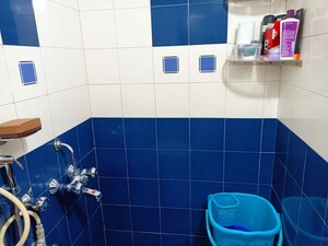 Bathroom in 3 BHK Apartment at Riddhi Garden, Malad East – for Rent