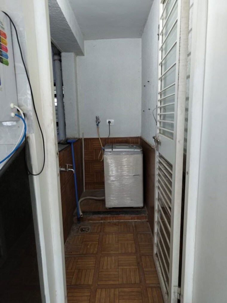 Bathroom, bavdhan Pg For Boys & Girls In Bavdhan 10657689